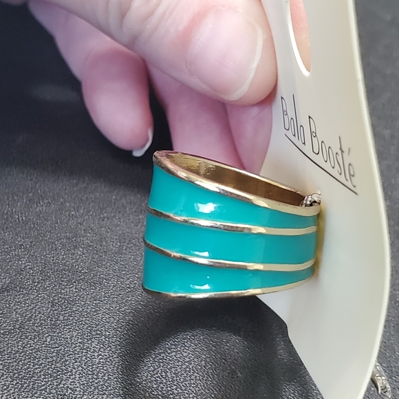 Gold tone turquoise enamel ring - Picture 4 of 8